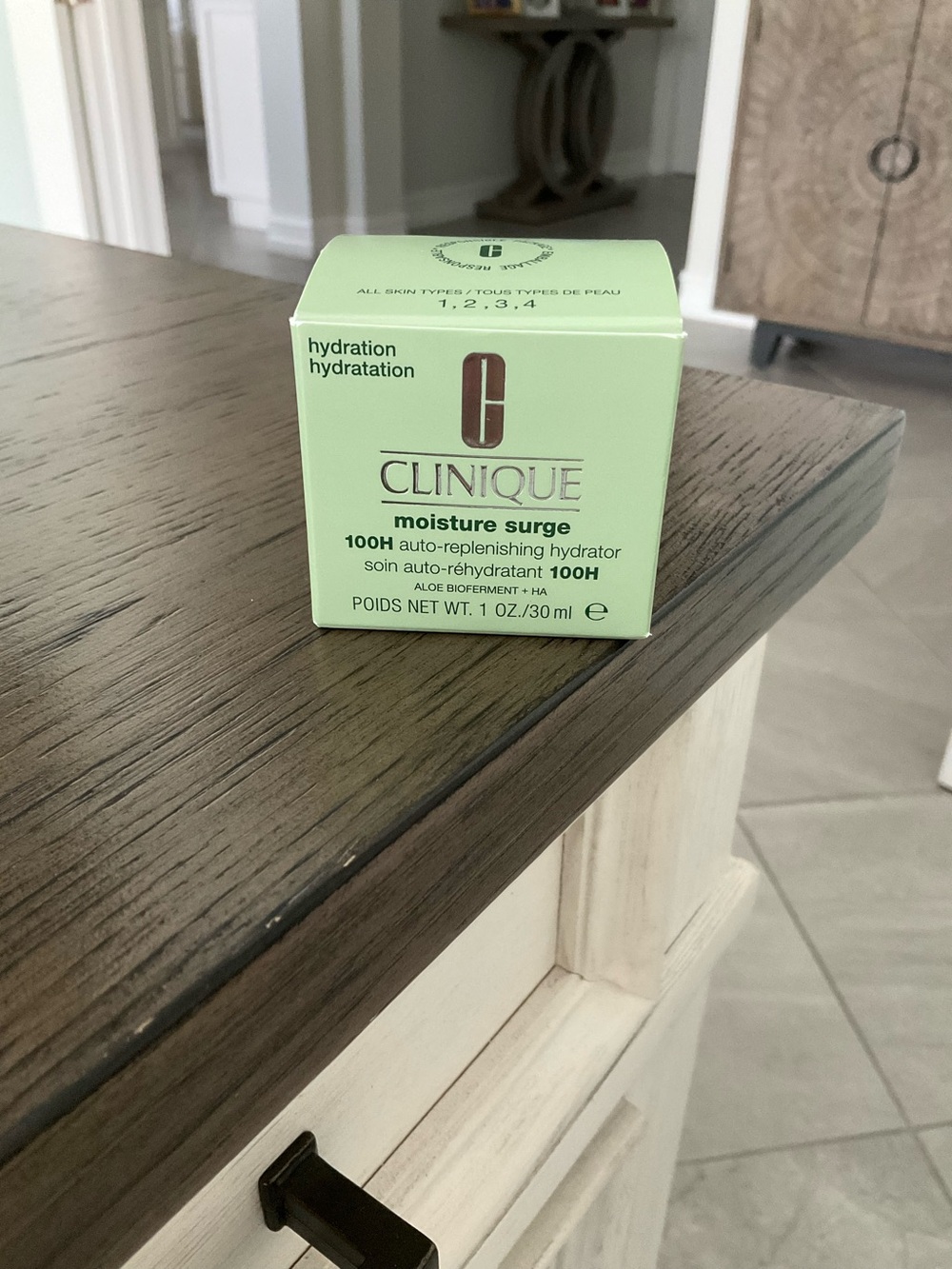 Clinique Moisture Surge Hydrator - NWT